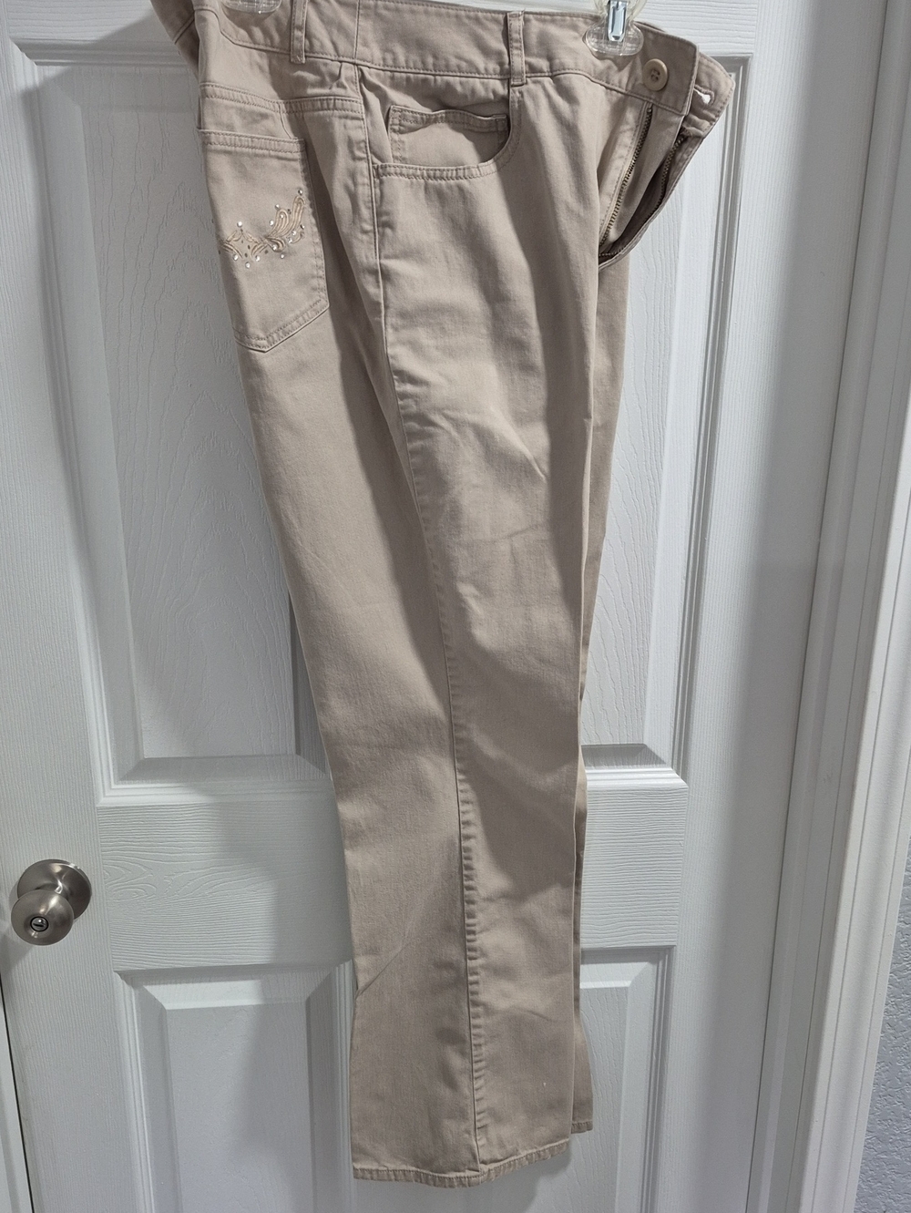 Chico's Beige Embroidered Pocket Women's Jeans